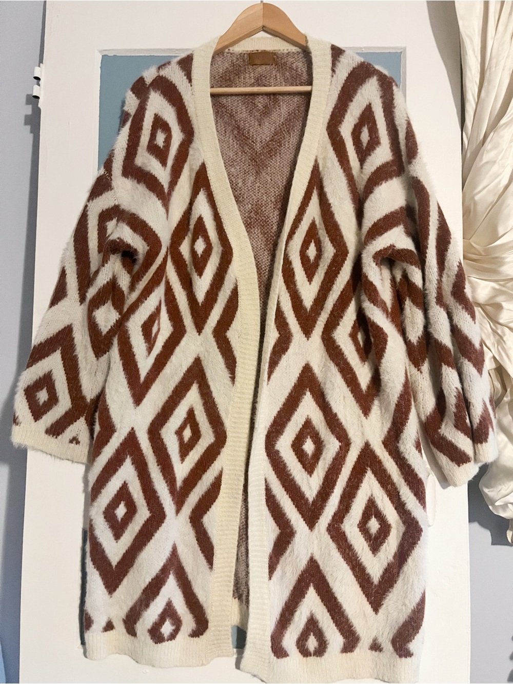 POL Fuzzy Cozy Geometric Open-Front Women’s Sweater Cardigan -Cream & Terracotta